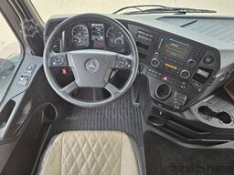 Mercedes-Benz Arocs 3251 8X4 / PALFINGER PK 65002 + JIB