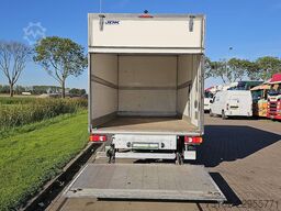 MAN TGE 3.180 Bakwagen Laadklep Zijdeur Spoiler 177...