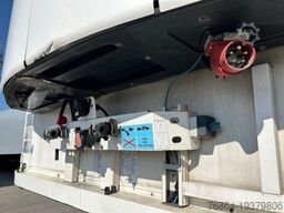 SCHMITZ SCB S3B KüHLAUFLIEGER, TK SLXE 400, LIFTACHSE, DOPPELSTOCK, BLUMENBREITE