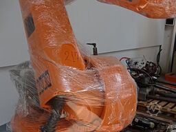 KUKA KRC1 KR200/2 TJ MANIPULATOR PAINTED