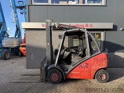 LINDE H30D-01 triplo 595 Freelift / Sideshift /  Vorkver