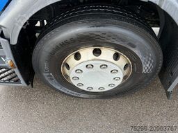 Renault D Wide 18.320 4x2 Plane/HB  / Swiss-Vehicle