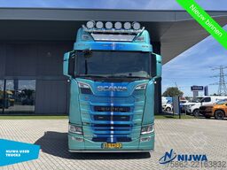 Scania S 660 6x2 Showtruck V8 + Schuifschotel
