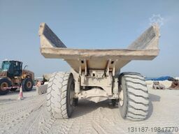 Komatsu HM400-3R (4 pieces available in Abu Dhabi)