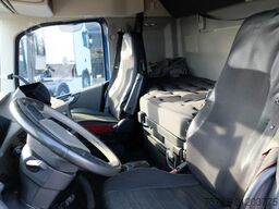 Volvo FH 13.420 Globetrotter XL 4x2 - Box - Loadlift ...