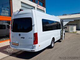MERCEDES-BENZ 517 Lord Comfort XXL Vorlauffahrzeug 23 SS
