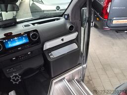 MERCEDES-BENZ 517 Lord Comfort XXL Vorlauffahrzeug 23 SS