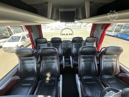 MAN R 08 Lion's Coach L