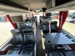 MAN R 08 Lion's Coach L