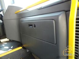 VAN HOOL T917 Acron, 63 Sitze