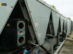 Used Industrial Chiller CARRIER - 890 kW | With warranty
