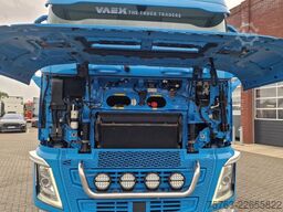 Volvo FH 13.540 6x2*4 - Platform with sidedoors - PTO...