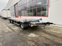 Möslein T 3-8,20 P OR 3 Achs Tieflader gerader Ladefläche 8,10 m,Neufahrzeug