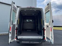 VW Crafter Kasten 35 L3H3 4M NAV LED ACC KAMERA PDC