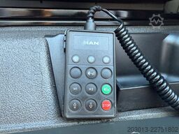 MAN TGX 26.470 Euro 6 Abrollkipper mit Ladekran