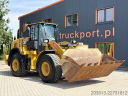CATERPILLAR 950M Radlader mit Schaufel 2.062 BTH