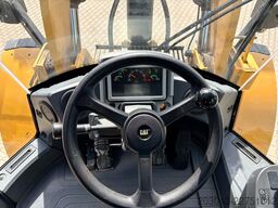 CATERPILLAR 950M Radlader mit Schaufel 2.062 BTH