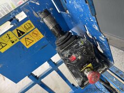 GENIE Genie GS-2032 schaarlift schaar hoogwerker 2006 / 1010uur 8mtr werkhoogte