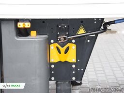 SCHMITZ CARGOBULL SKO FP 60 ThermoKing SLXi 300