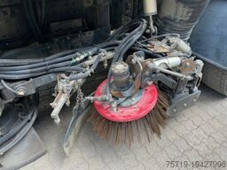 MAN 18.250 4x2 TGM Bucher Cityfant 6000