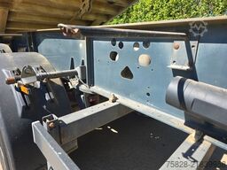 SCHMITZ CARGOBULL SKI 22 / Blatt gefedert