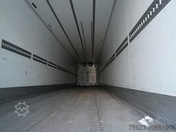 Schmitz Cargobull 3 AXLE FRIGO TRAILER