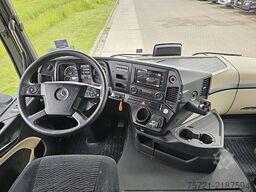 MERCEDES-BENZ ACTROS 1843