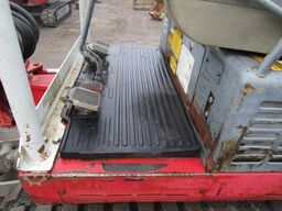 Takeuchi TB 014 - LEHNHOF MS01-Schnellwechsler + 3 Löffel