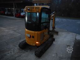 Caterpillar 302 CR mit POWERTILT