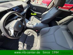 BMW 330e Touring AHK Abstand Tempomat Keyless