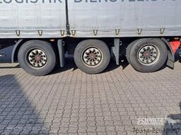 Kögel Curtainsider Mega