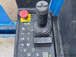 Genie GS3369RT Hoogwerker Schaarhoogwerker Ruwterrein