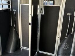 MERCEDES-BENZ STX Sprinter  GG 4,100KG  Haras Hengste