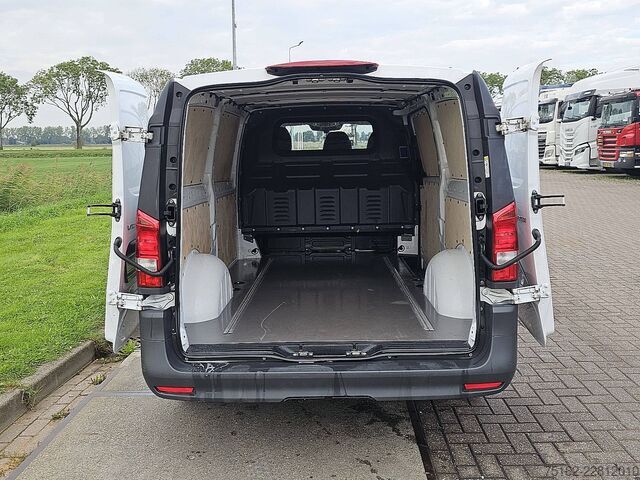 Kombi med högt tak MERCEDES-BENZ VITO 116 L3 XL Mbux Automaat!