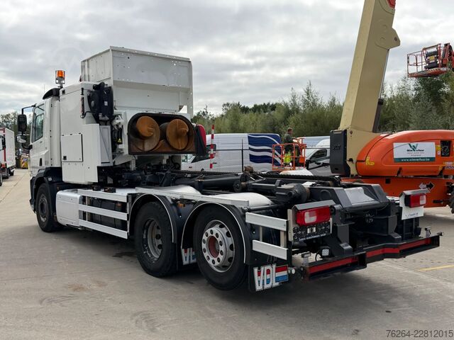 Containervervoer DAF CF 330 6x2 ZEILADER+KETTINGSYSTEEM