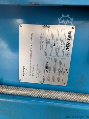 Plastic baler Mil-tek 205 TS