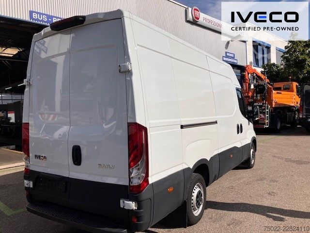 Furgon blaszak IVECO 35S16 L2H2