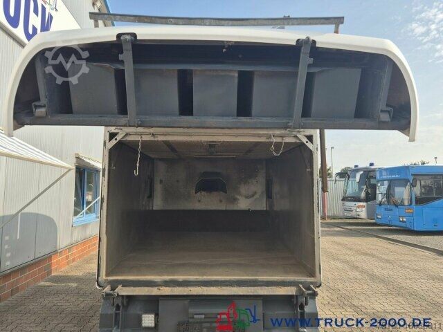 Balayeuse de voirie Ravo Ravo 540 3 Besen Sweeper 62 km/h Autobahn fähig