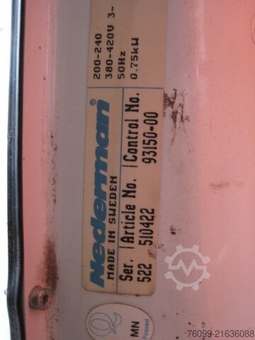 Nederman sistem za odsisavanje auspušnih gasova za kamione / putničke automobile  