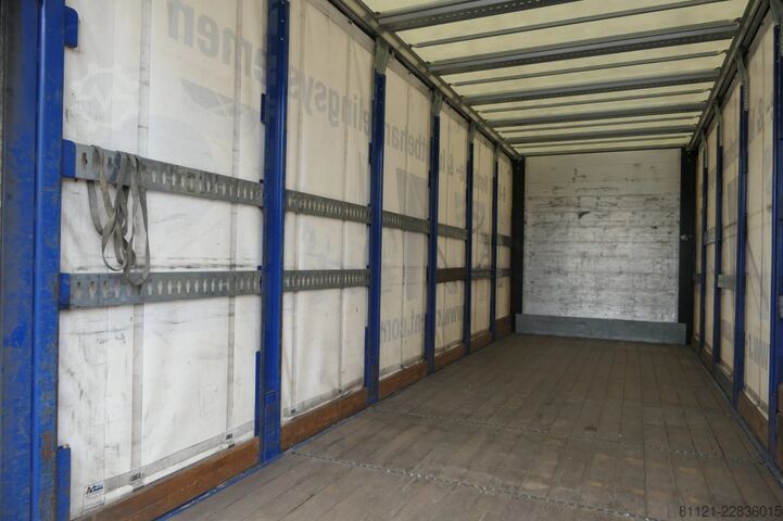 Posuvná plachta Scania G320 NGS | Sliding curtains | Dhollandia 2000Kg...
