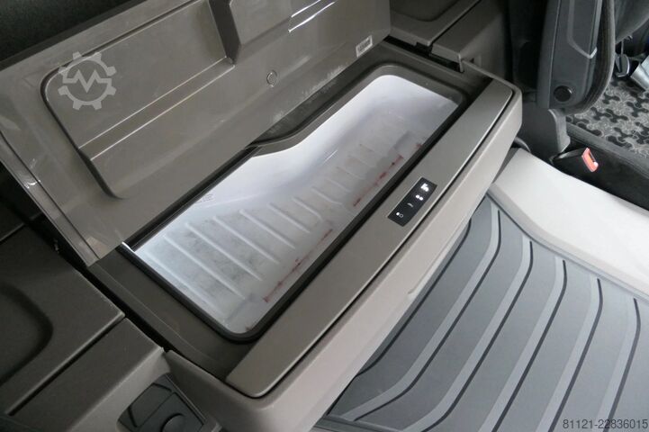 Posuvná plachta Scania G320 NGS | Sliding curtains | Dhollandia 2000Kg...