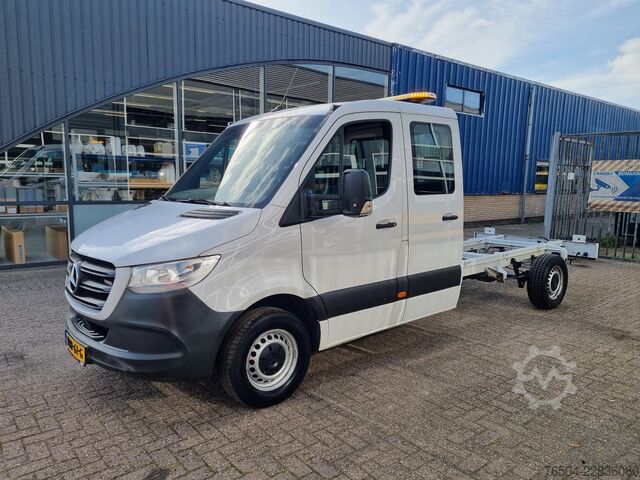 Šasija sa taksijem Mercedes-Benz Sprinter 319 CDI Chassis cabine DC 6 Zits Euro 6E