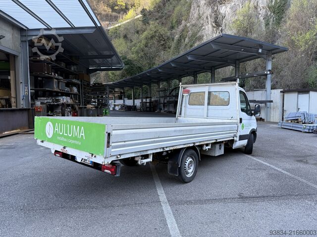 Fourgon pick-up Iveco Daily