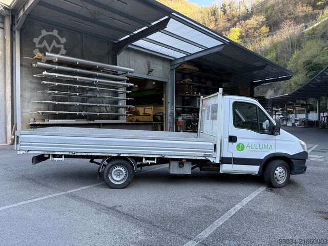Fourgon pick-up Iveco Daily