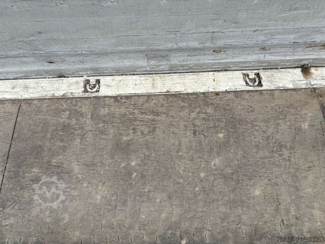 Wechselbrücke z platformąVýměnná nástavba s plošinouNáhradní kontejner s plošinouVýměnná nástavba s  Krone BDF 7,45m Baustoff Bordwand + Türen