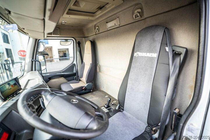 Lona RENAULT PREMIUM 310 6X2 + Palfinger 2.5T