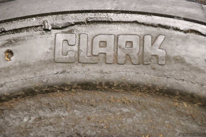 Gume od čvrste gume Clark 8:15x15 RIM WIDTH 7.00