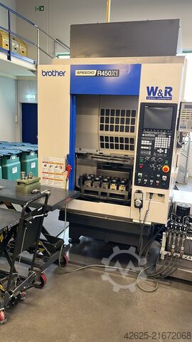 Függőleges megmunkáló központ Brother R450X1