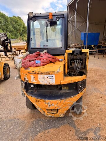  JCB TLT30D