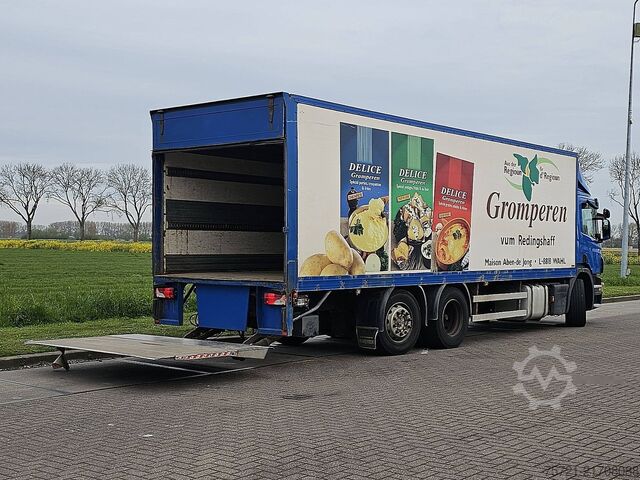 Bőrönd SCANIA P340 6X2*4,Dhollandia 1,5